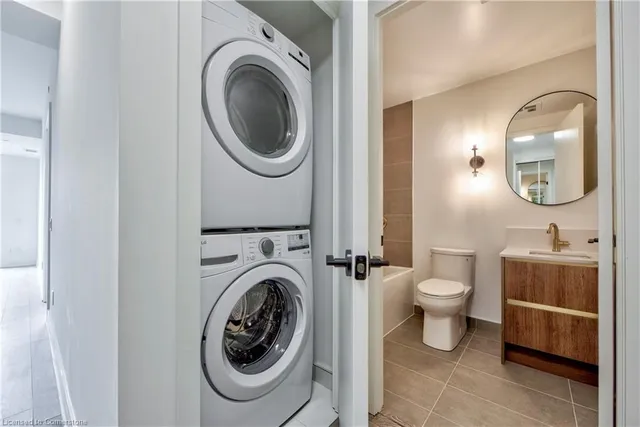 Additional property image - 1285 Queen St Unit 514