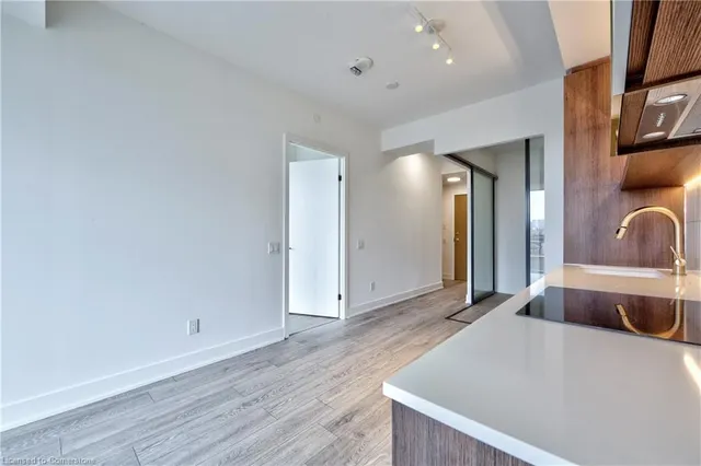 Additional property image - 1285 Queen St Unit 514