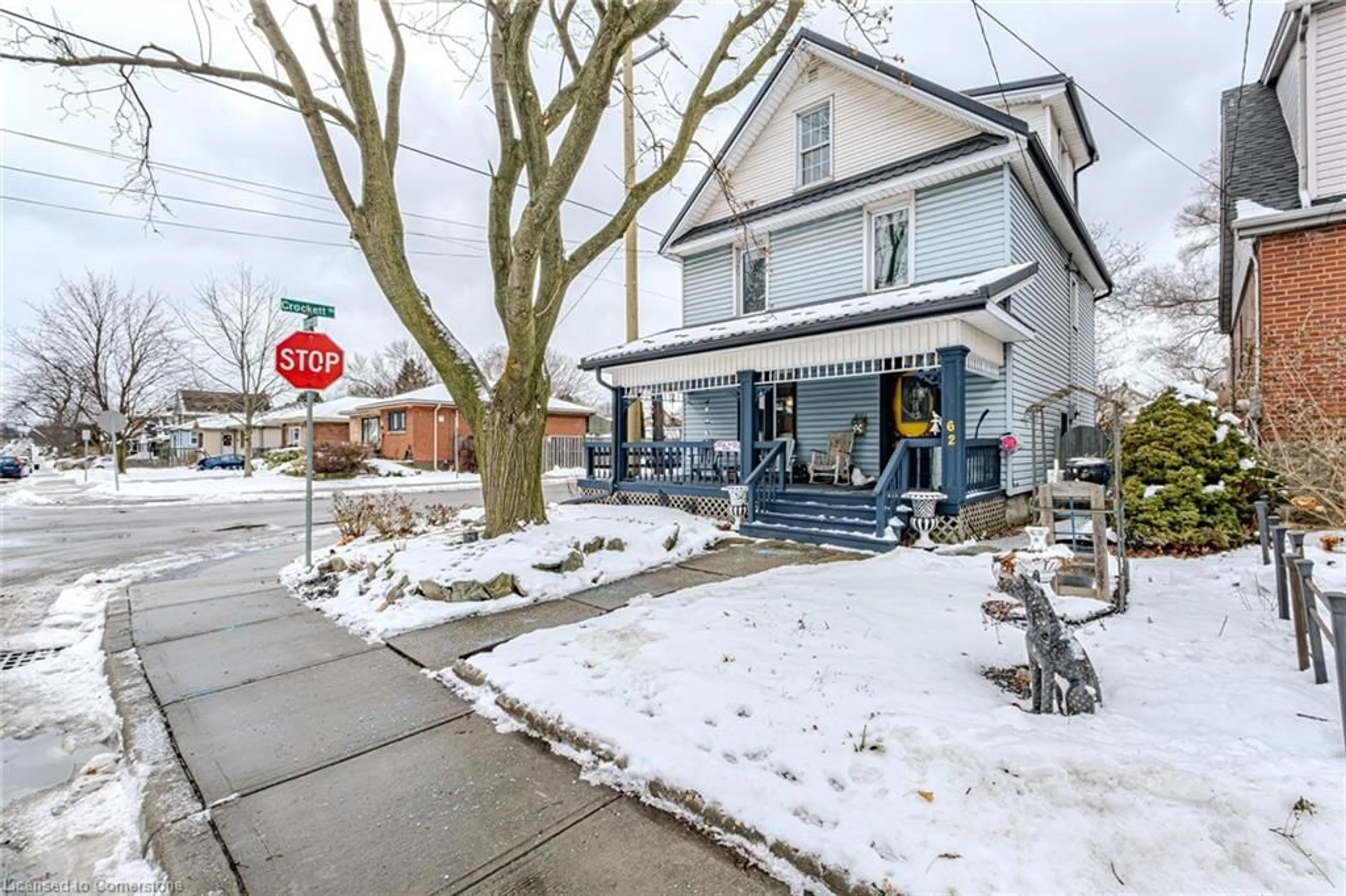 Patio, street for 62 East 23rd St, Hamilton Ontario L8V 2W6