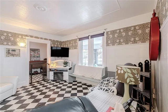 Additional property image - 62 East 23rd St