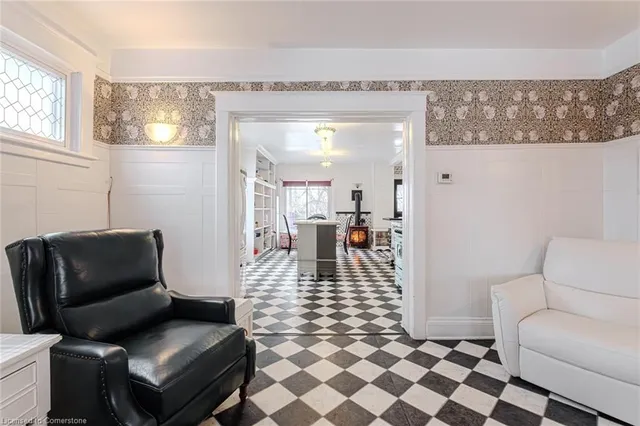 Additional property image - 62 East 23rd St