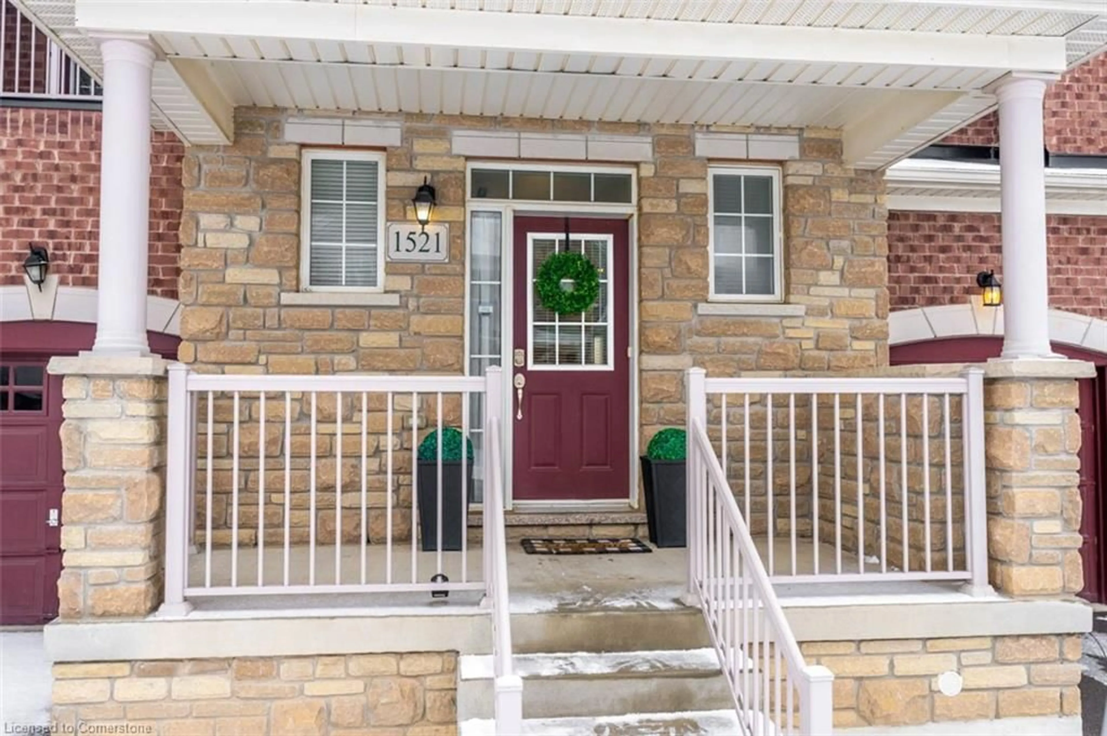 Indoor entryway for 1521 Carr Landng, Milton Ontario L9E 1H2