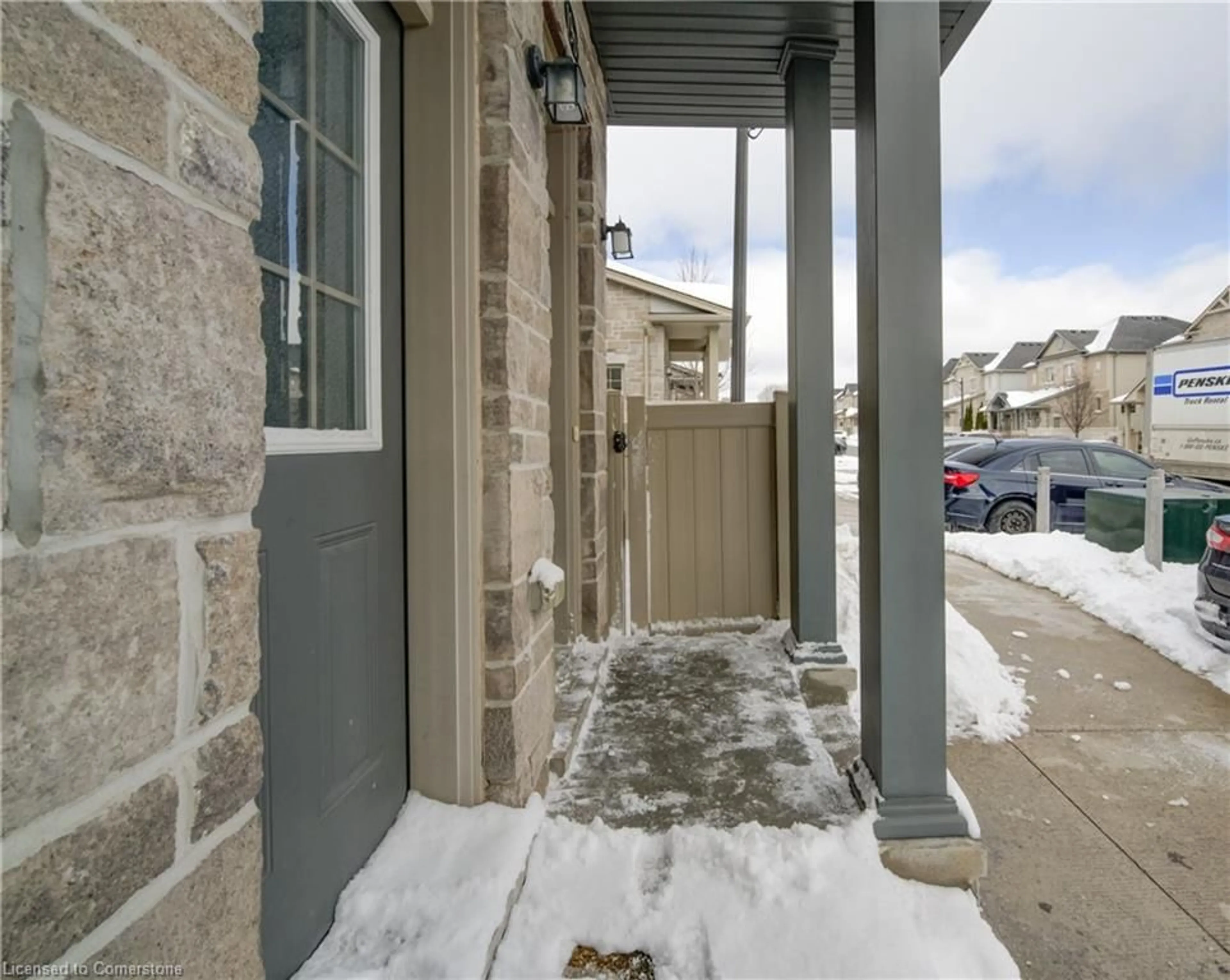 Indoor entryway for 388 Old Huron Rd #19D, Kitchener Ontario N2R 0J5