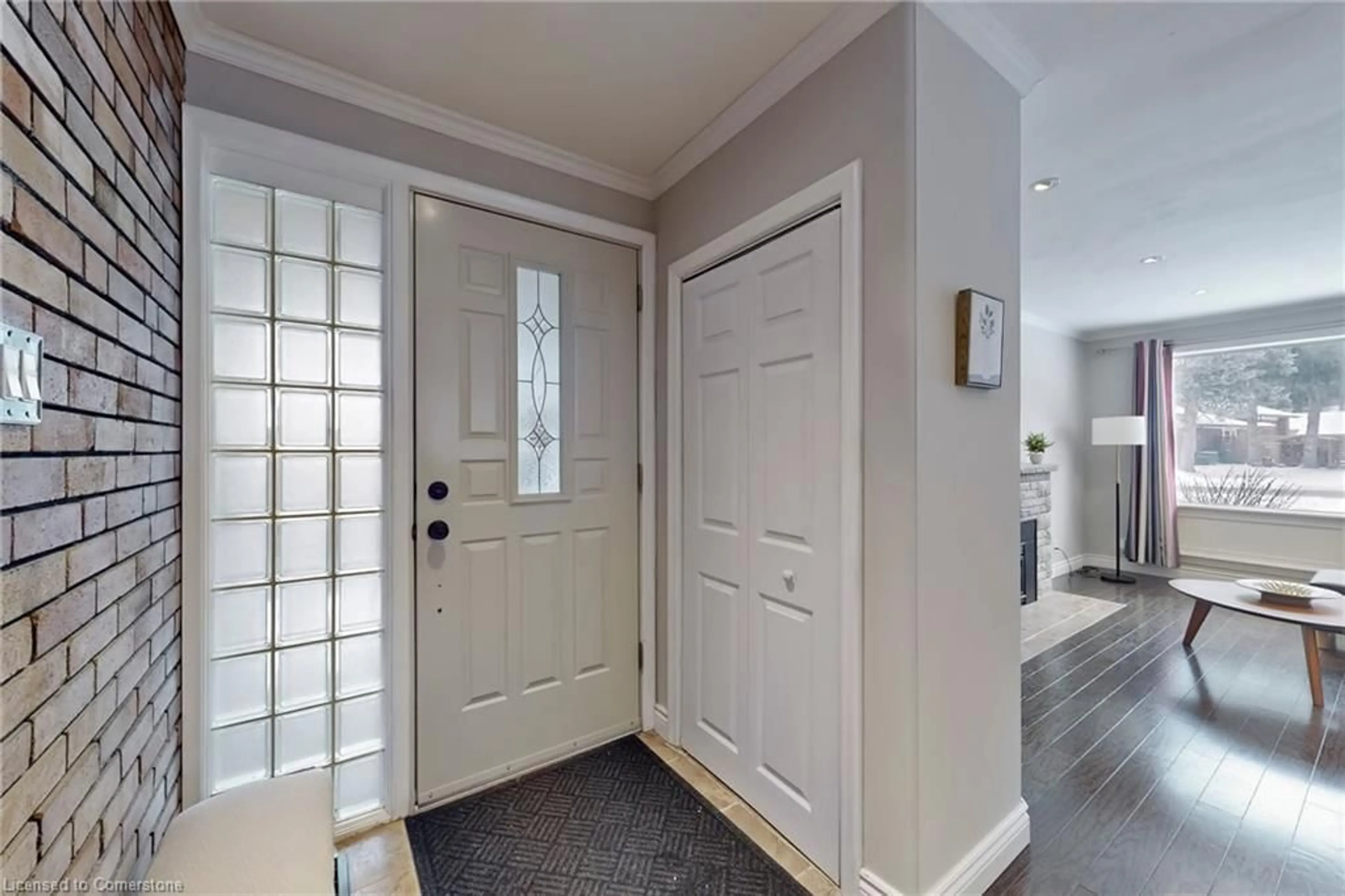 Indoor entryway for 80 Hostein Dr, Ancaster Ontario L9G 2S7