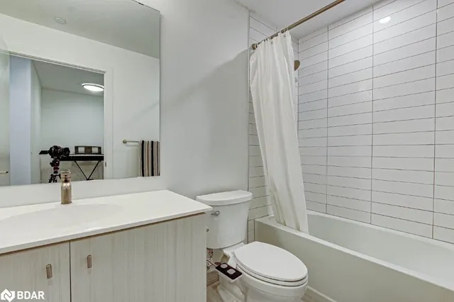 Additional property image - 15 Wellington South St Unit 2204