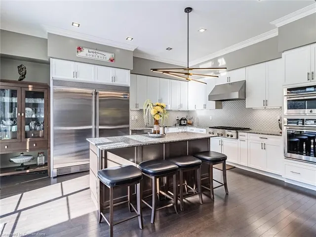 Additional property image - 10 Vineyard Drive
