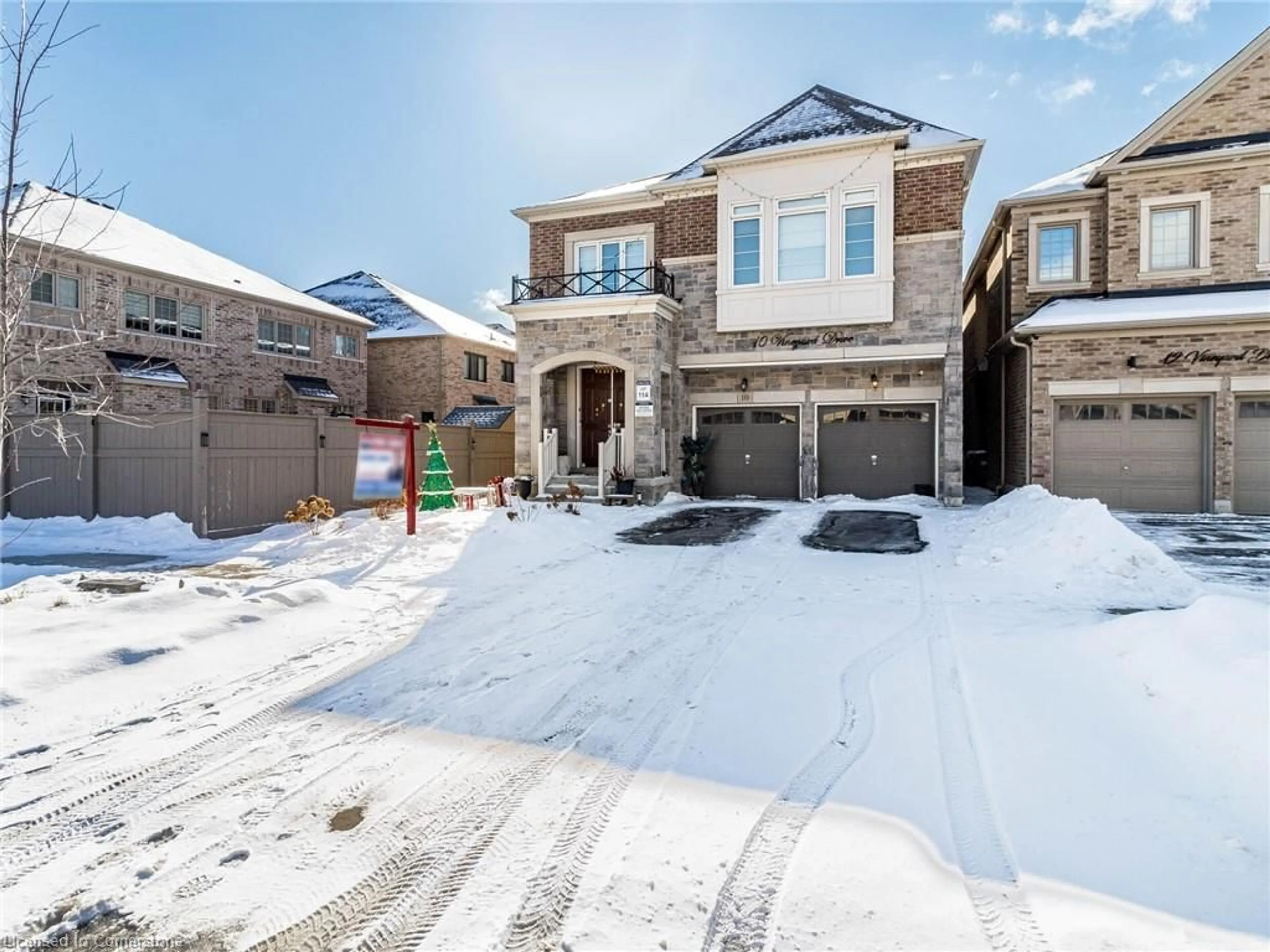 Home with brick exterior material, street for 10 Vineyard Drive, Brampton Ontario L6Y 2A5