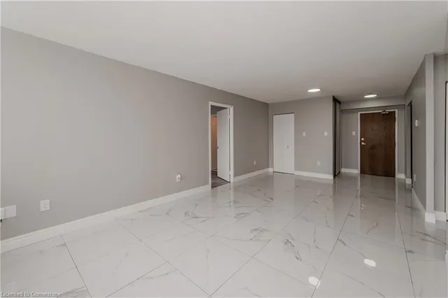 Additional property image - 3227 King St Unit 308