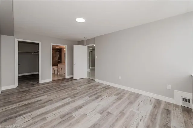 Additional property image - 3227 King St Unit 308