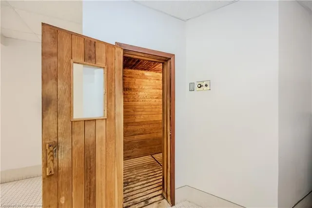 Additional property image - 3227 King St Unit 308