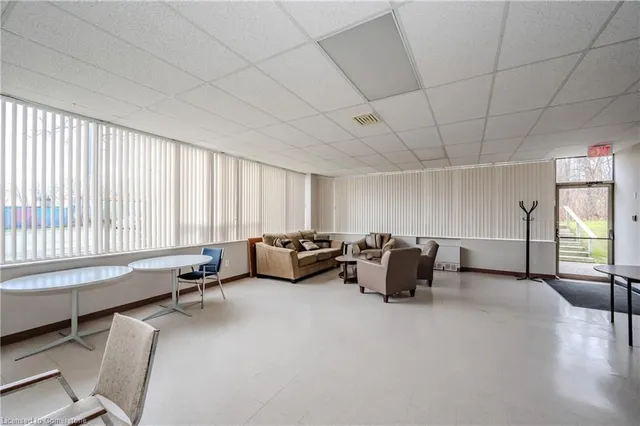 Additional property image - 3227 King St Unit 308