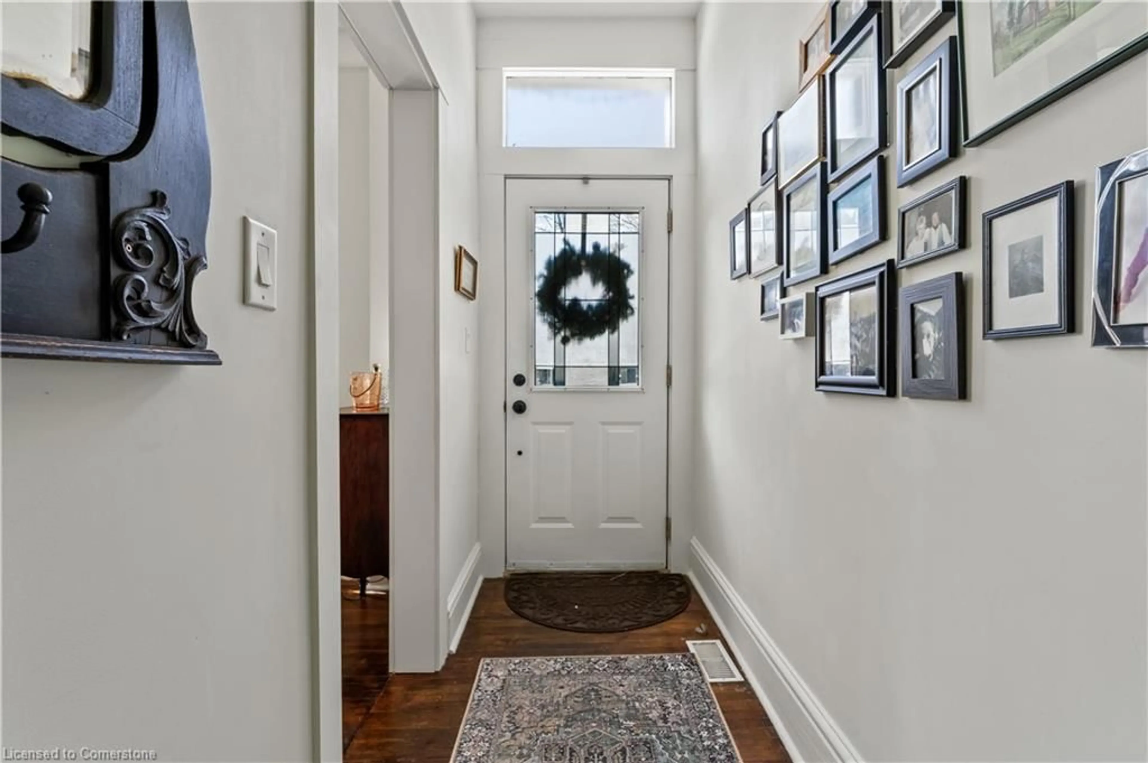 Indoor entryway for 54 Emerald St, Hamilton Ontario L8L 5K3