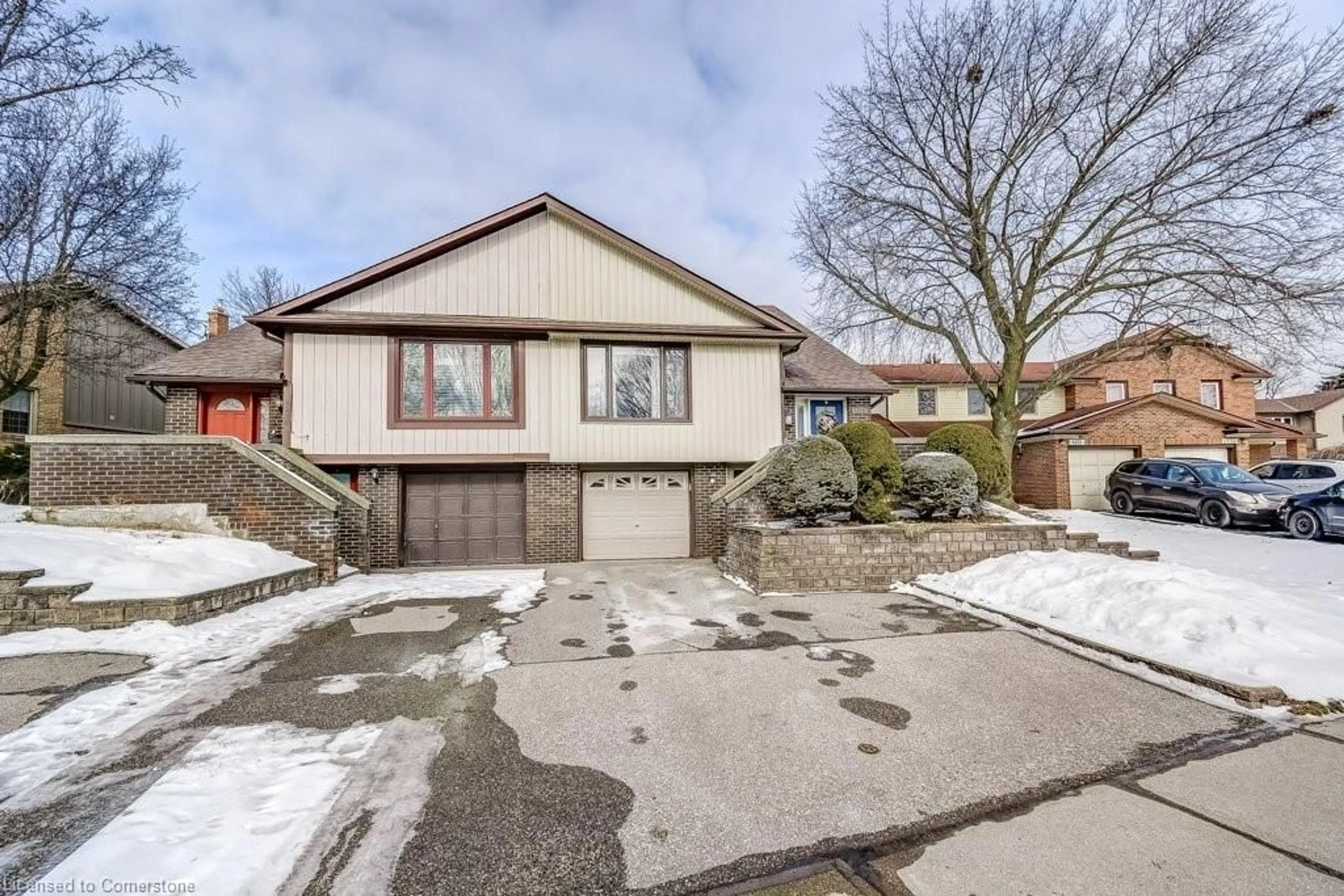 Home with brick exterior material, street for 4228 Jefton Cres, Mississauga Ontario L5L 1Z3