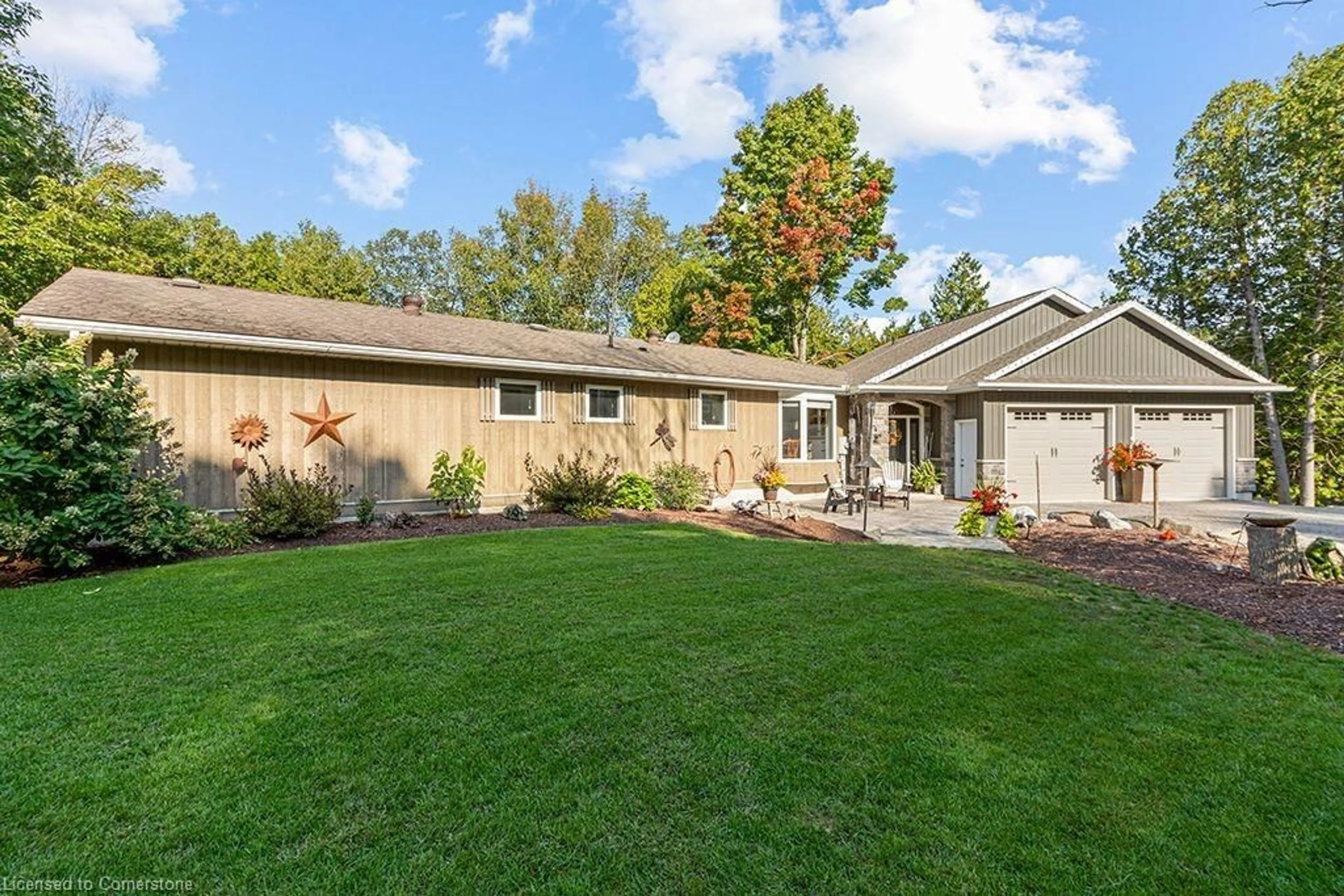 Home with vinyl exterior material, unknown for 105 Golden Pond Dr, South Bruce Peninsula Ontario N0H 2T0