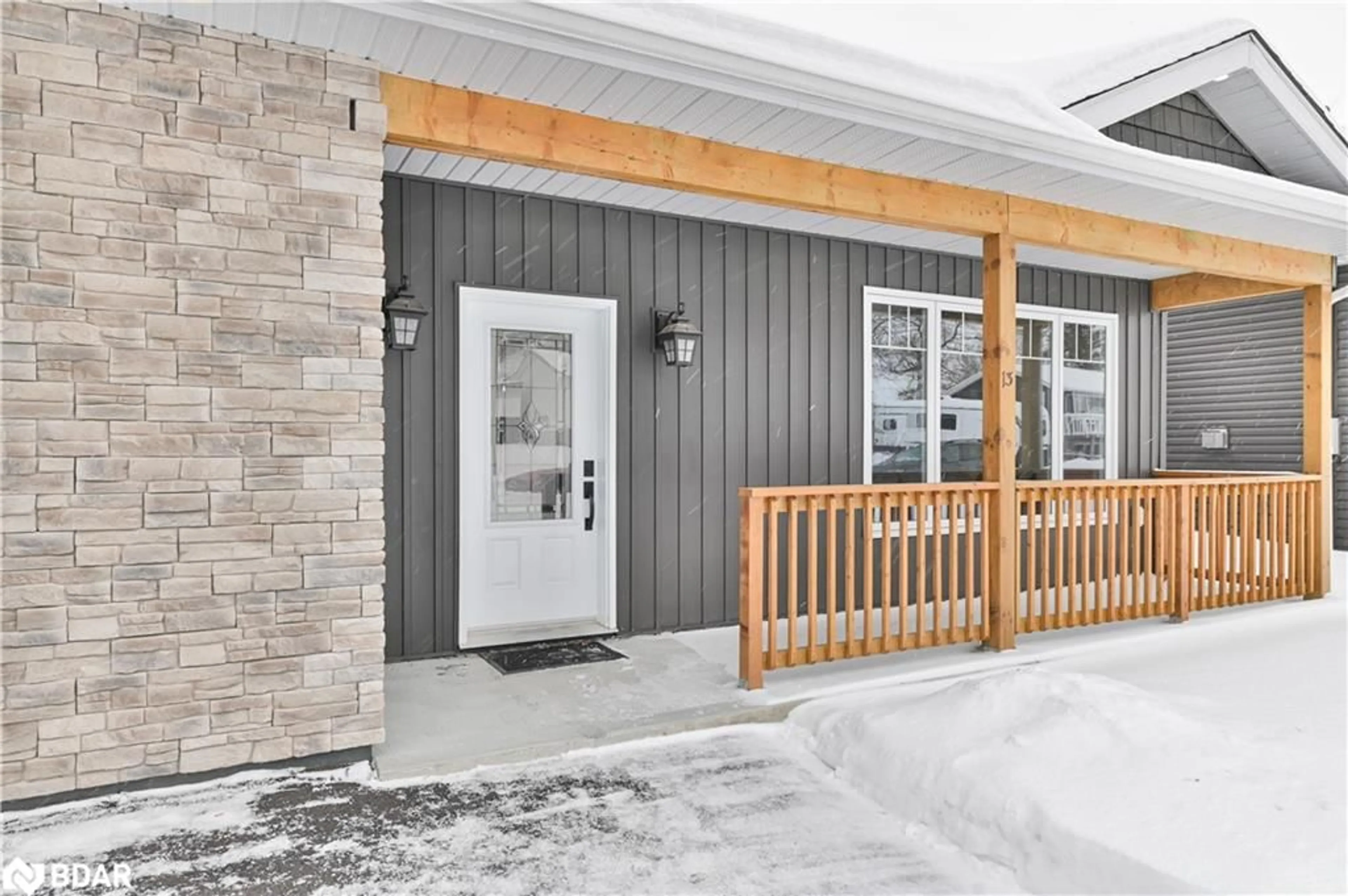 Indoor entryway for 13 Crawford Drive Dr, Marmora Ontario K0K 2M0