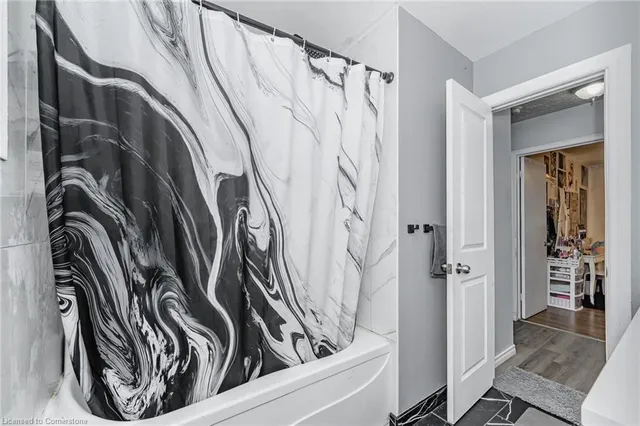 Additional property image - 320 Country Hill Dr