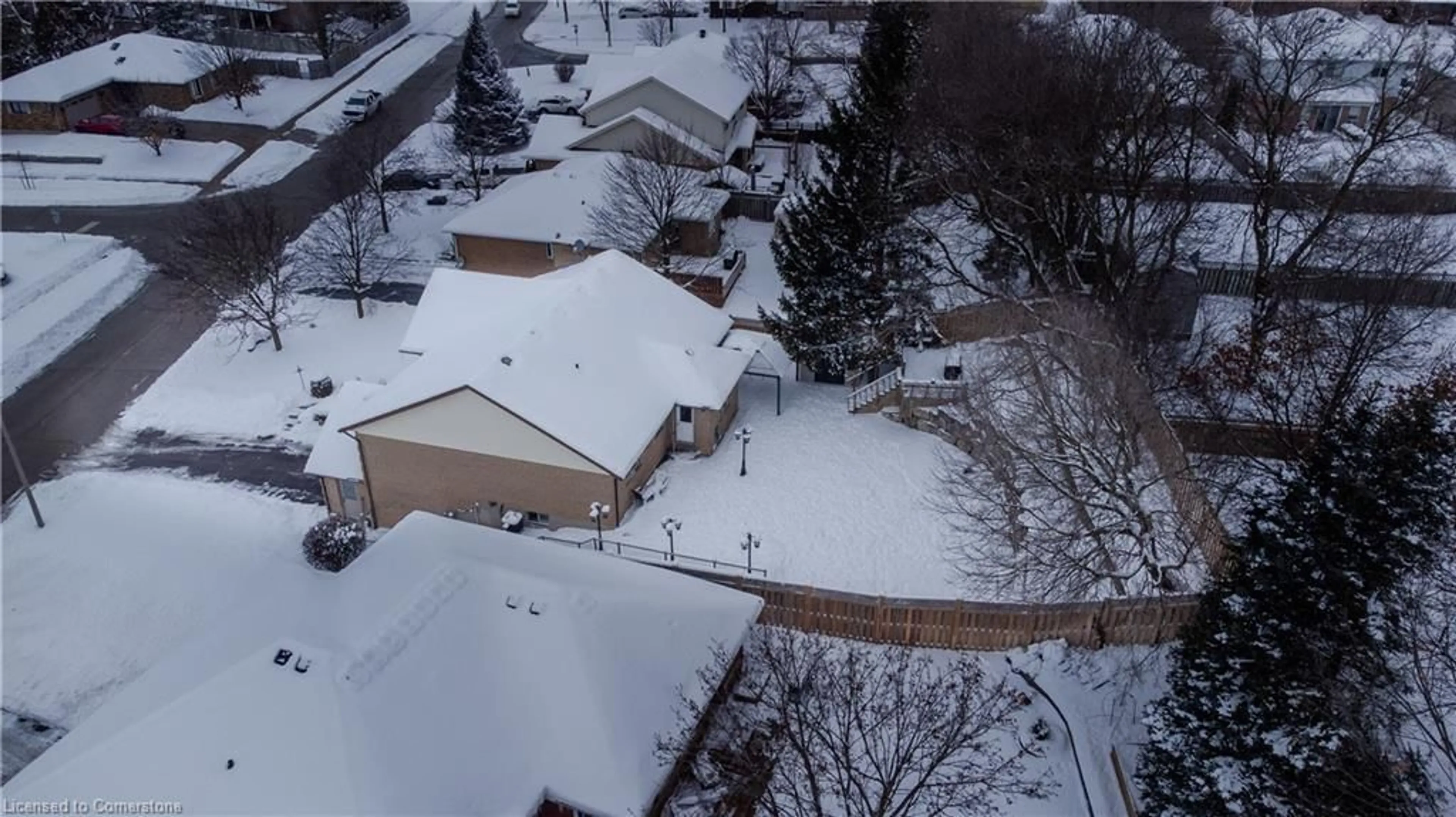 A pic from outside/outdoor area/front of a property/back of a property/a pic from drone, street for 178 Mitchell St, Ayr Ontario N0B 1E0