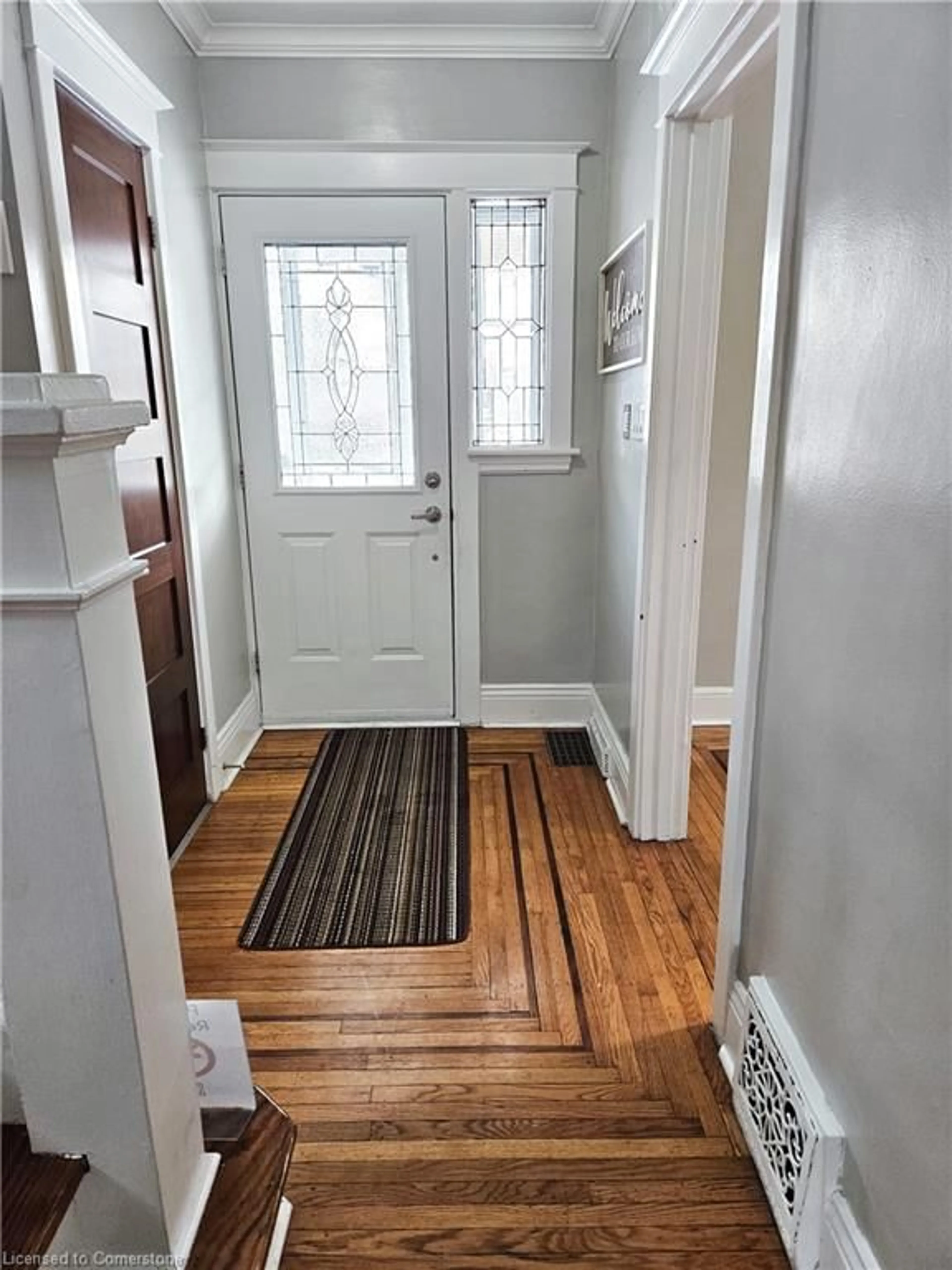 Indoor entryway for 34 Connaught Ave, Hamilton Ontario L8M 3C2