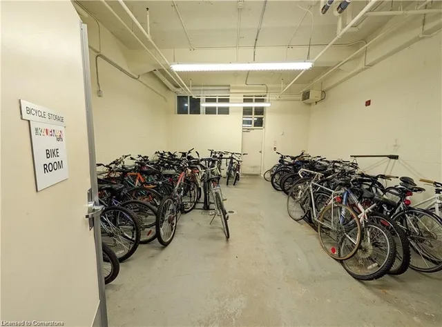 Additional property image - 404 King St Unit 316