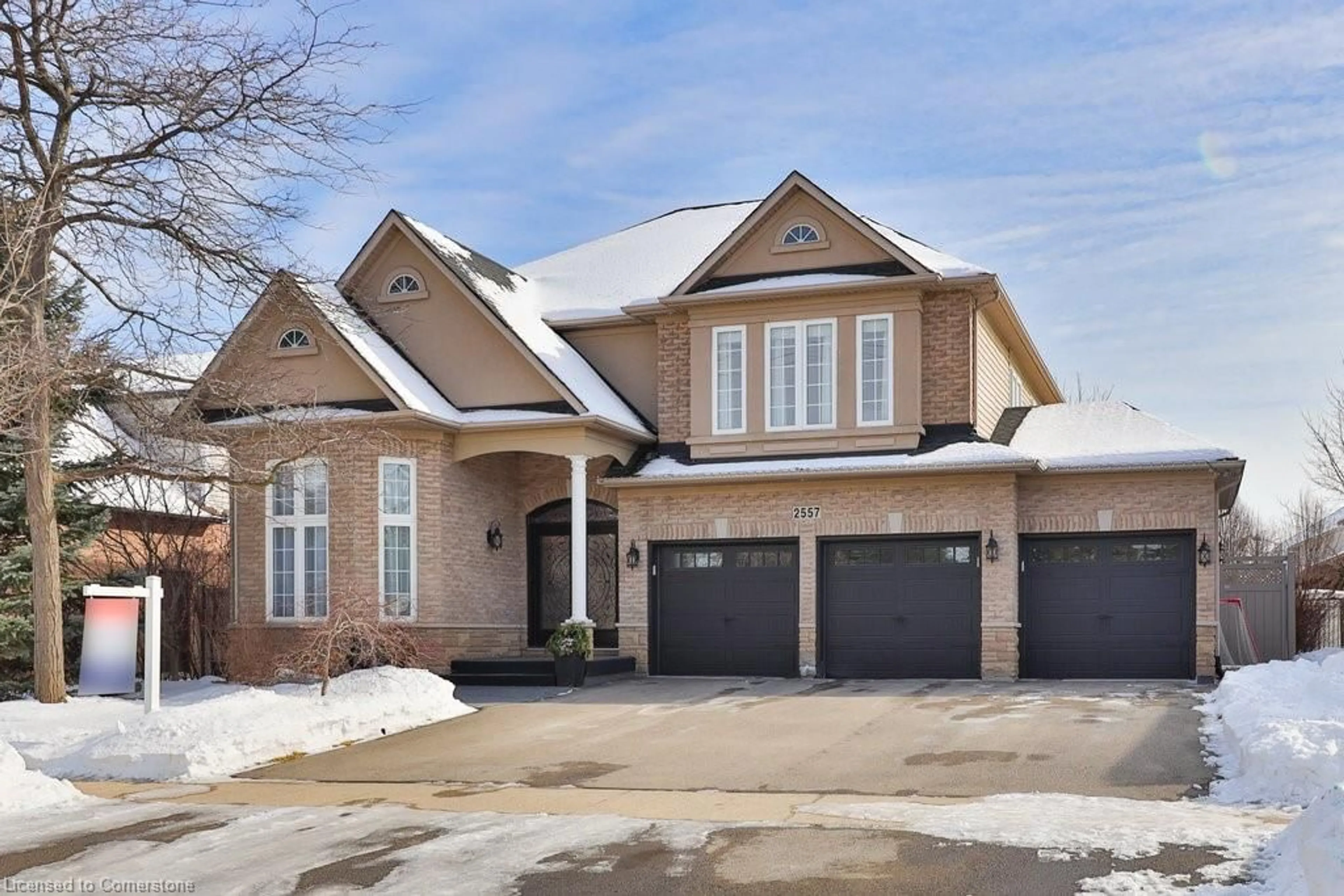 Home with brick exterior material, street for 2557 Armour Cres, Burlington Ontario L7M 4T4