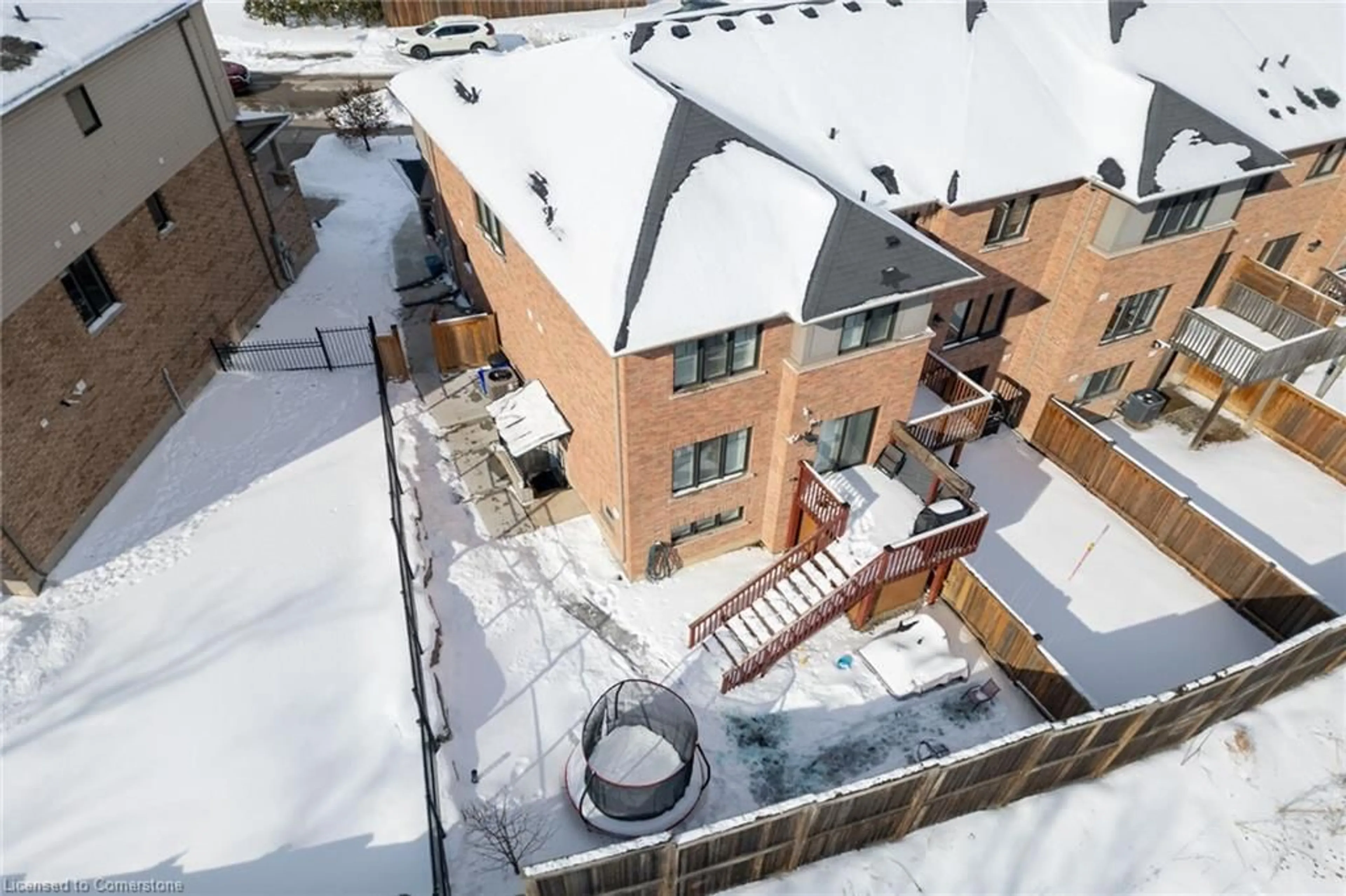 A pic from outside/outdoor area/front of a property/back of a property/a pic from drone, city buildings view from balcony for 142 Crafter Crescent, Stoney Creek Ontario L8J 0H8