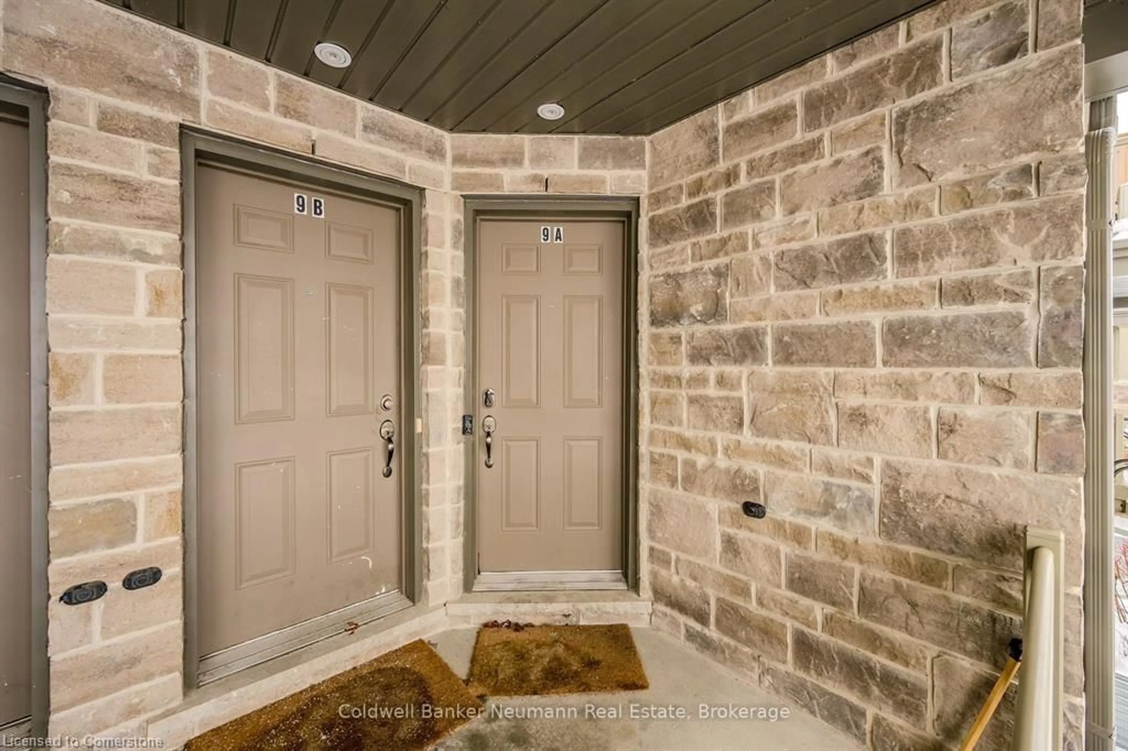 Indoor entryway for 85 Mullin Dr #9A, Guelph Ontario N1E 0R4