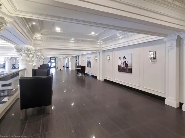 Additional property image - 112 King St Unit 606