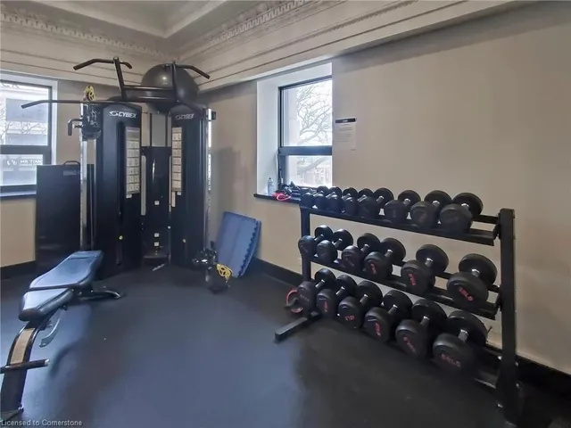 Additional property image - 112 King St Unit 606