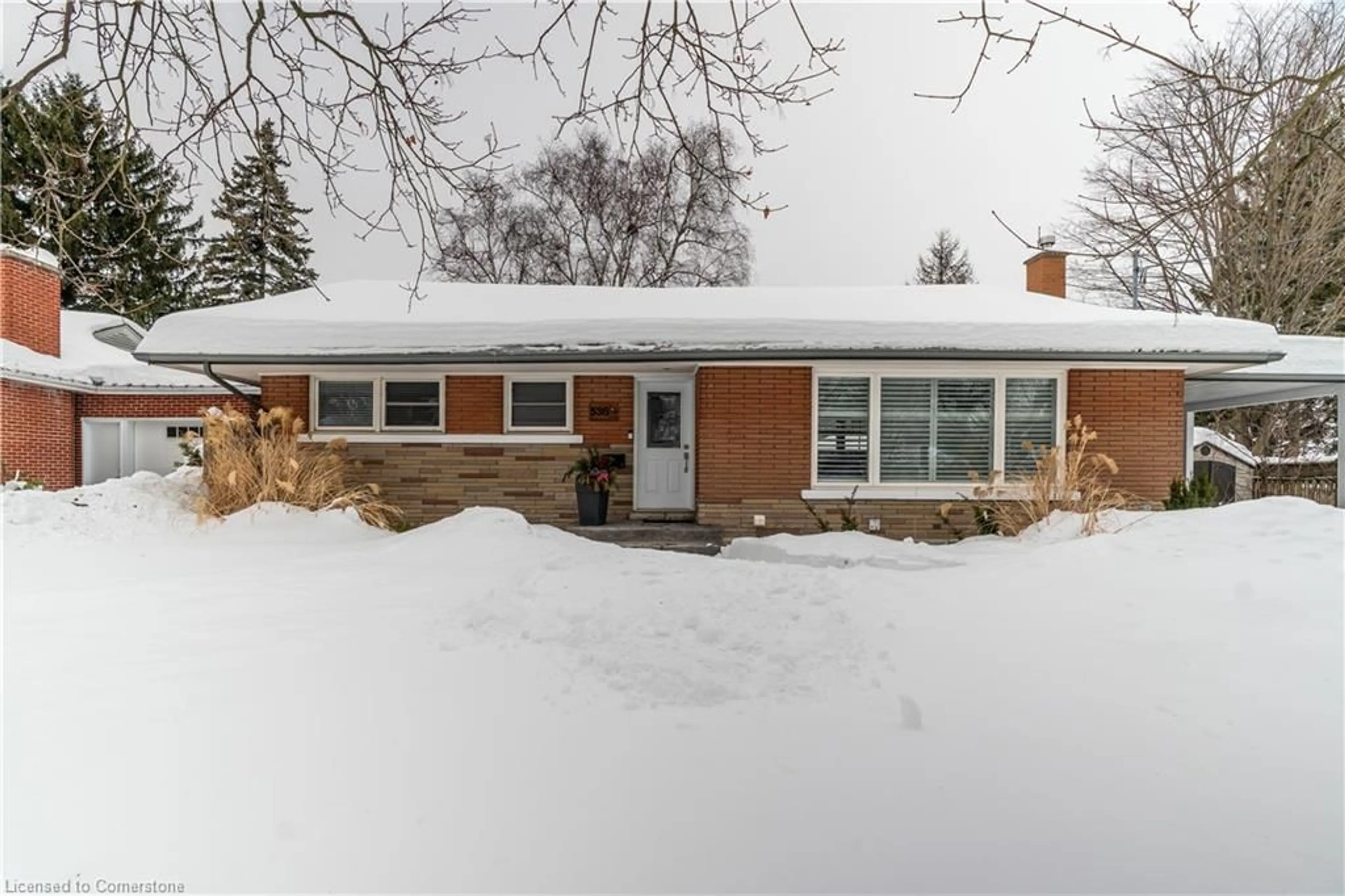 Home with brick exterior material, street for 538 Dunbar Rd, Kitchener Ontario N2M 2W9