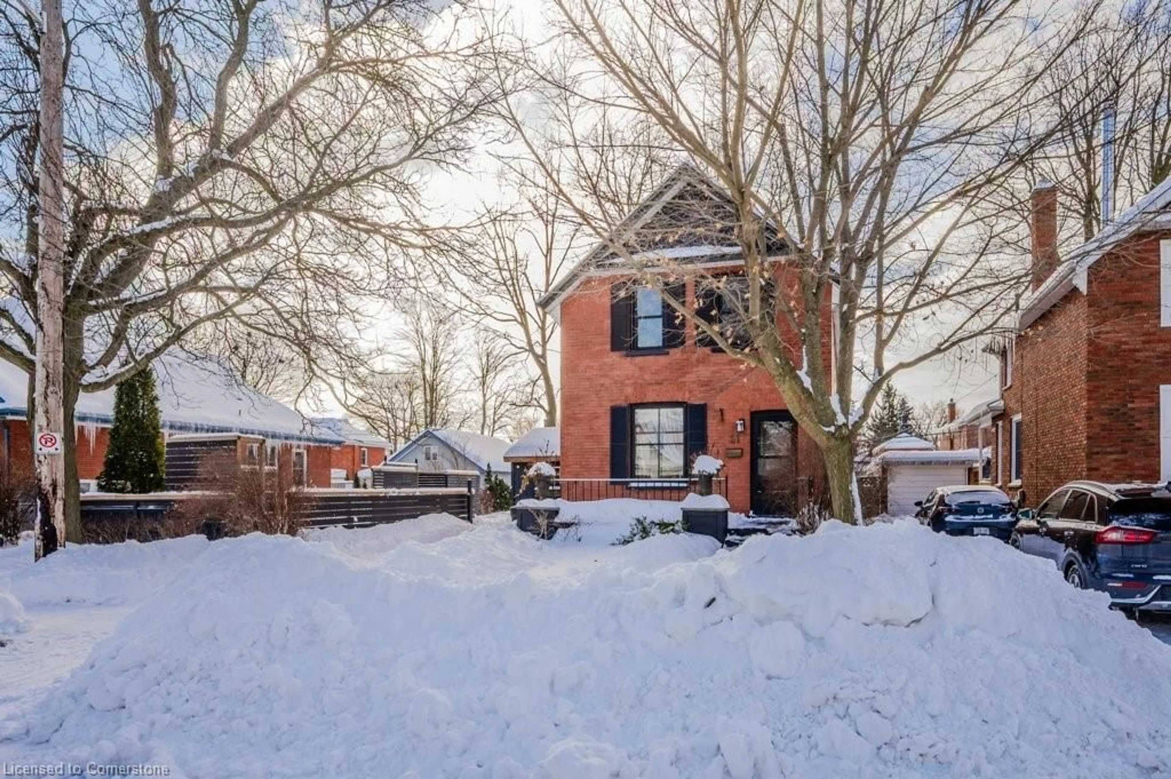 A pic from outside/outdoor area/front of a property/back of a property/a pic from drone, street for 51 Ball Ave, Cambridge Ontario N1R 2A2