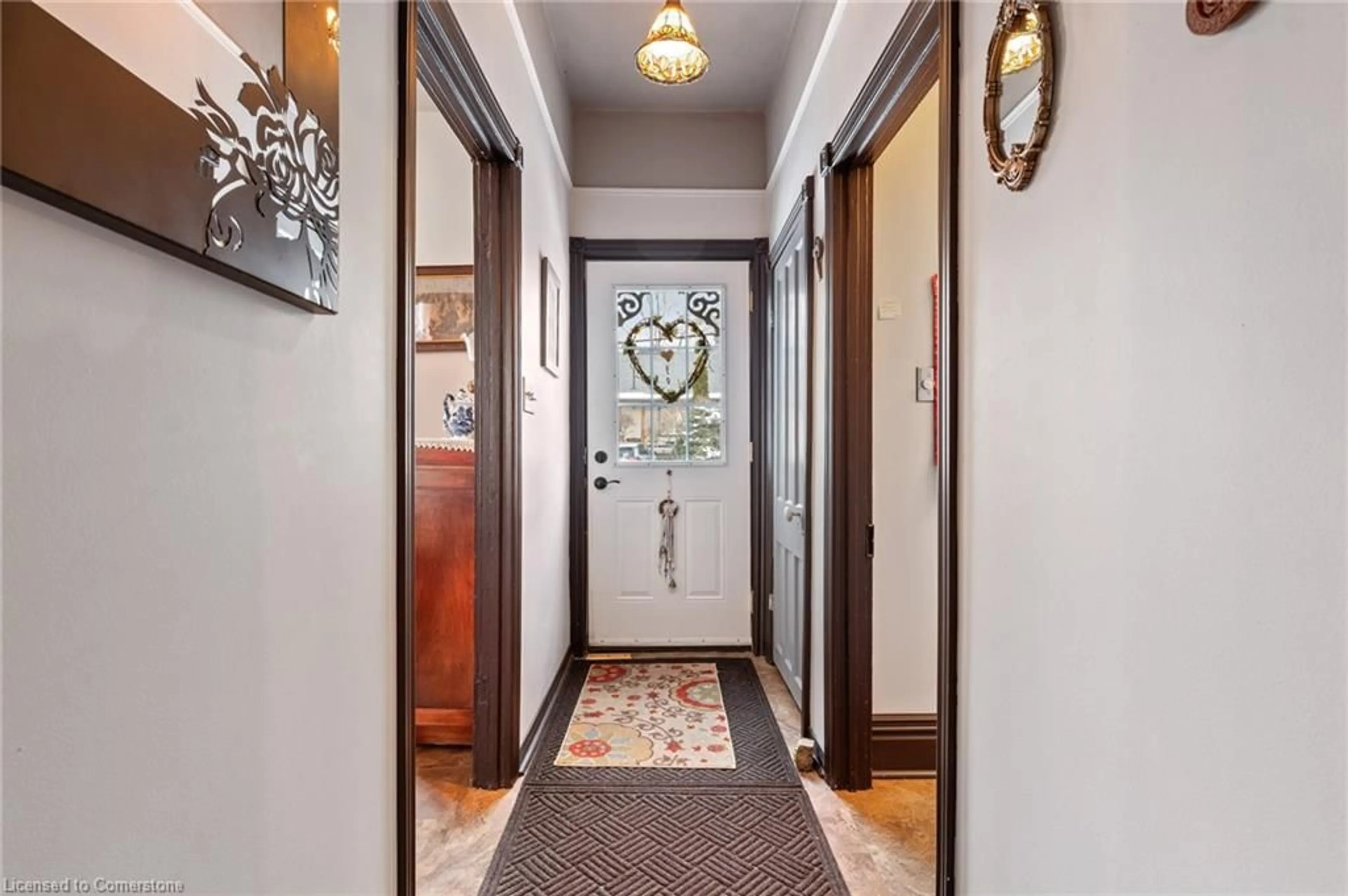 Indoor foyer for 35 Jones St, Hamilton Ontario L8R 1X7