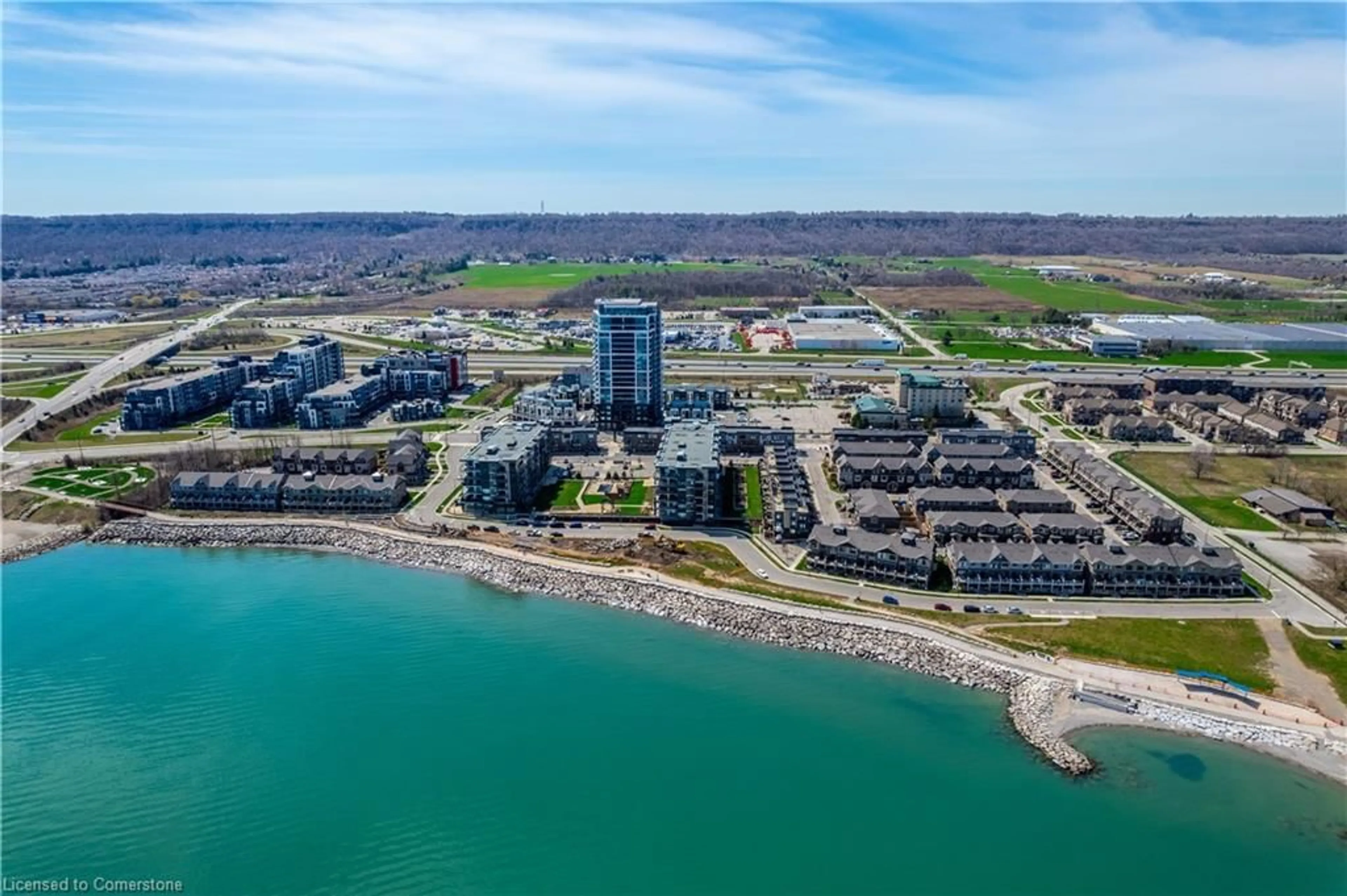 A pic from outside/outdoor area/front of a property/back of a property/a pic from drone, water/lake/river/ocean view for 10 Windward Dr #76, Grimsby Ontario L3M 4E8