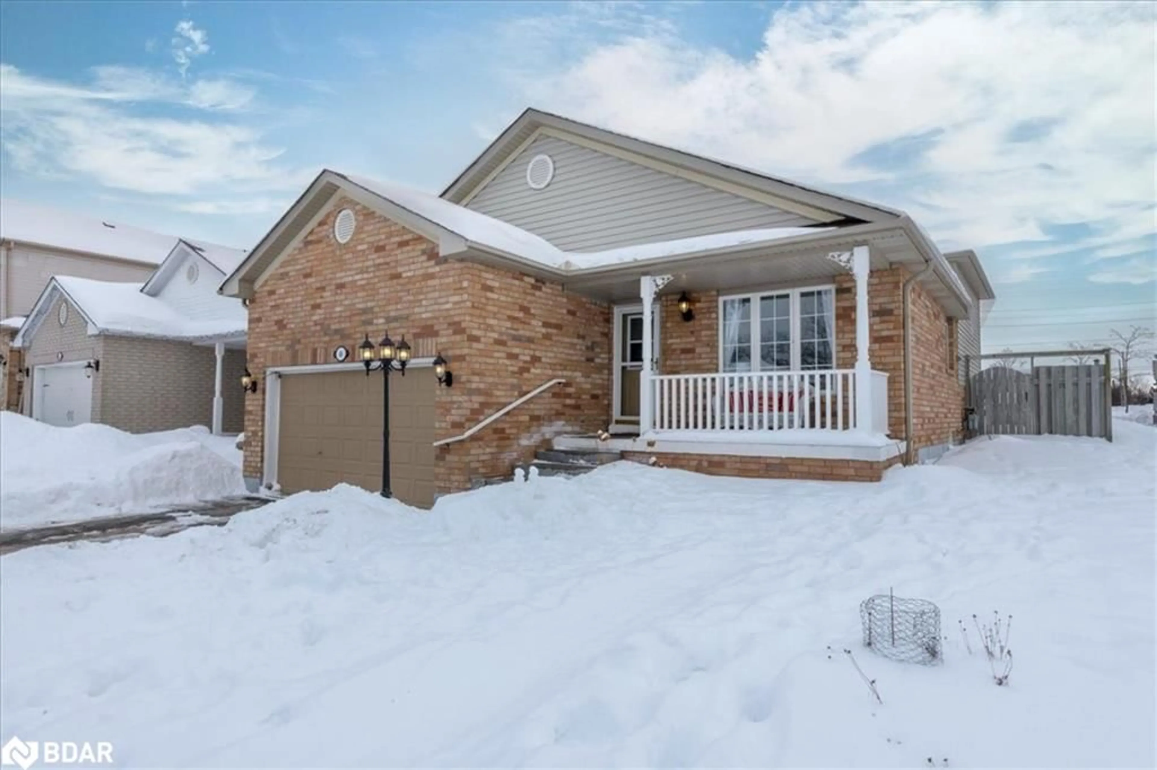 Home with brick exterior material, street for 68 Draper Cres, Barrie Ontario L4N 6B1