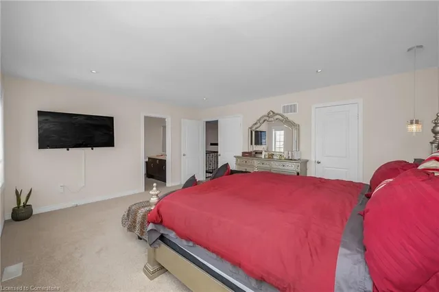 Additional property image - 142 Irwin Ave