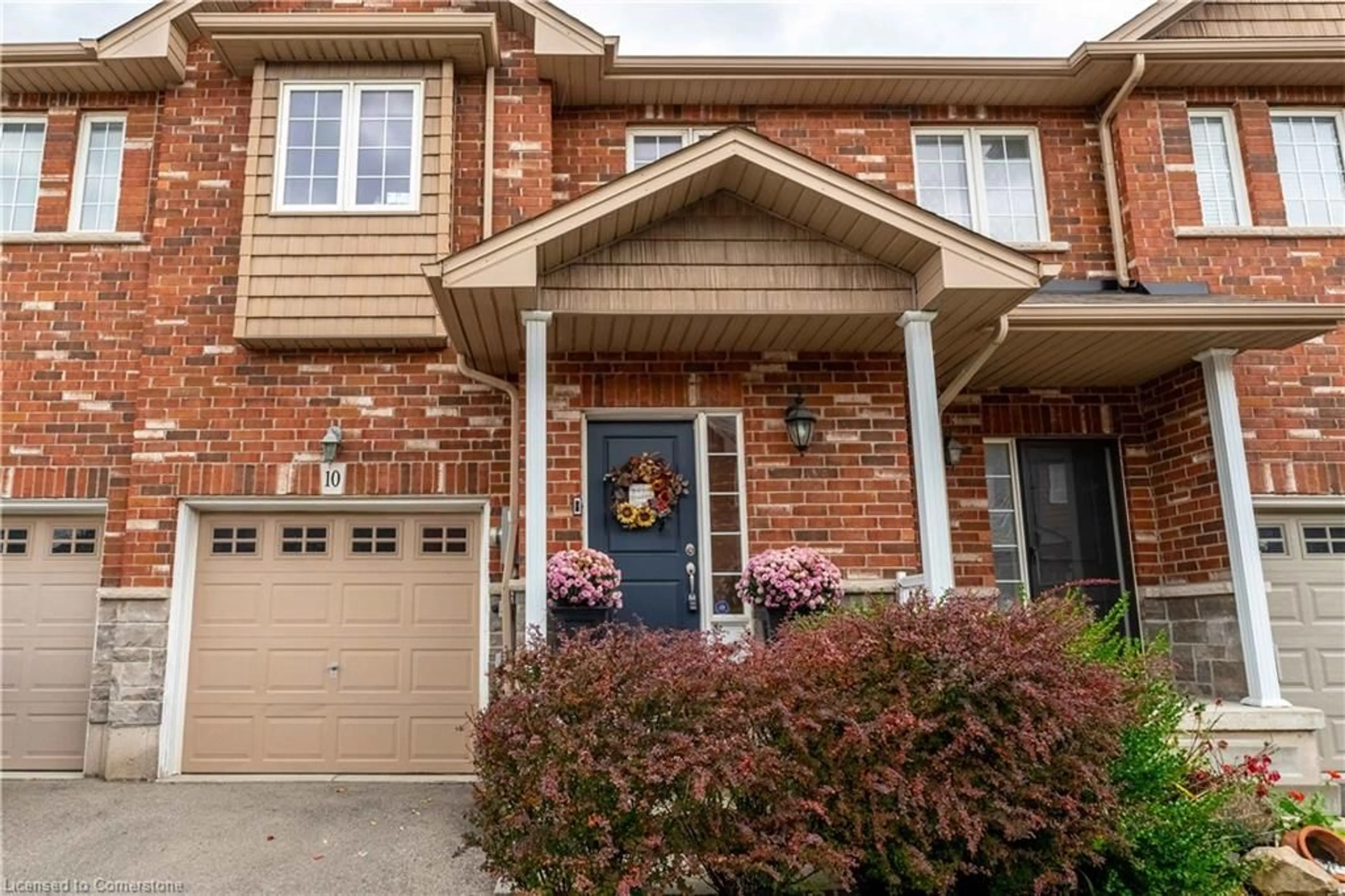 Home with brick exterior material, street for 45 Seabreeze Cres #10, Stoney Creek Ontario L8E 5C8