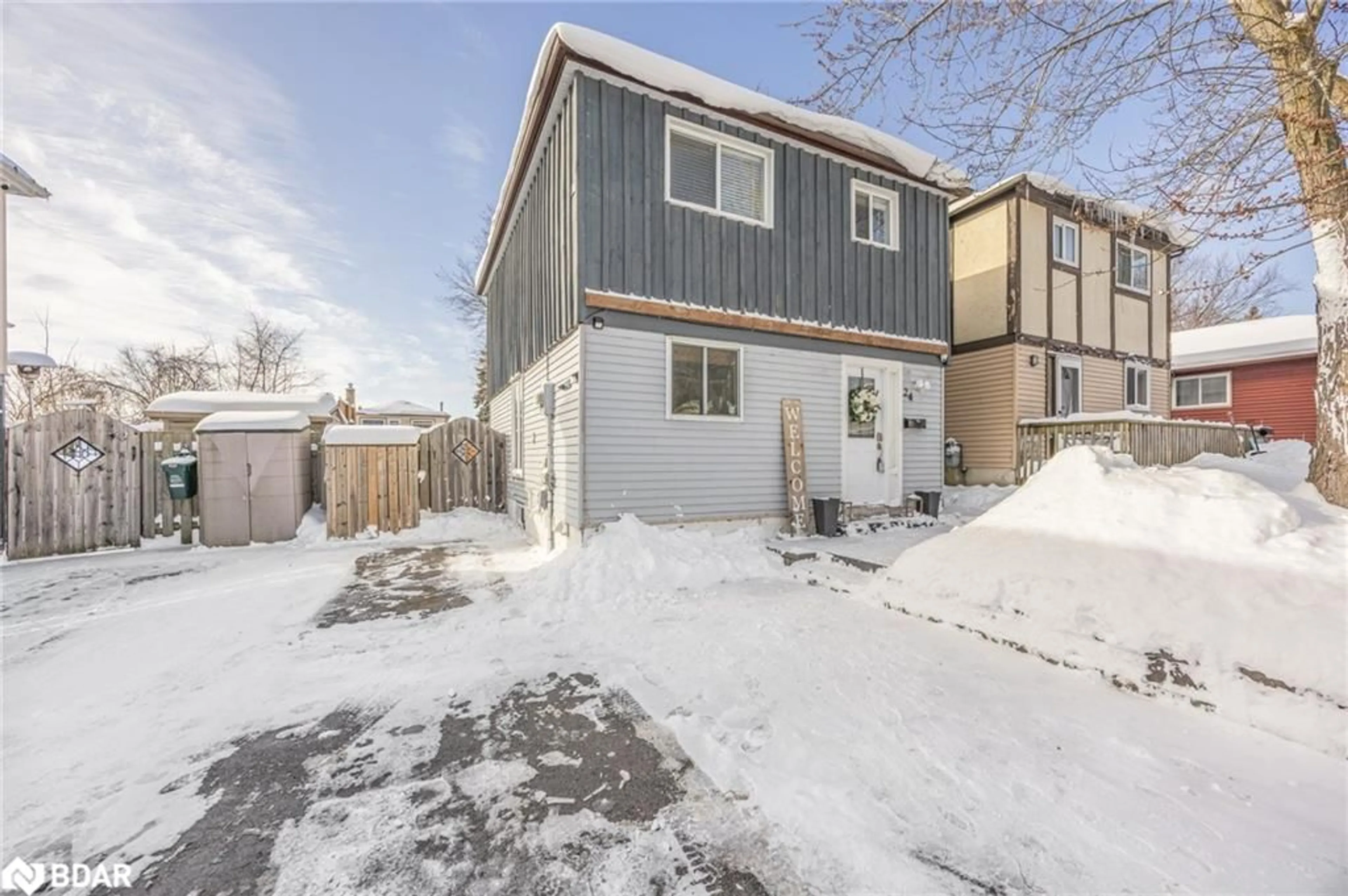 Unknown for 24 Shaw Cres, Barrie Ontario L4N 4Z2