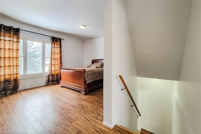 Additional property image - 354 Old Brock Rd