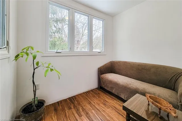 Additional property image - 354 Old Brock Rd