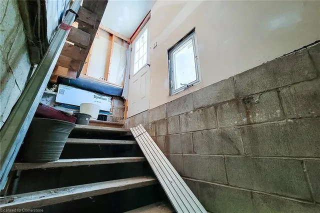 Additional property image - 354 Old Brock Rd