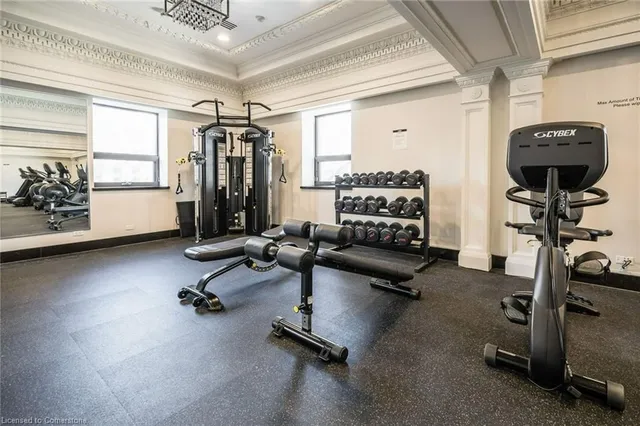 Additional property image - 112 King St Unit 806