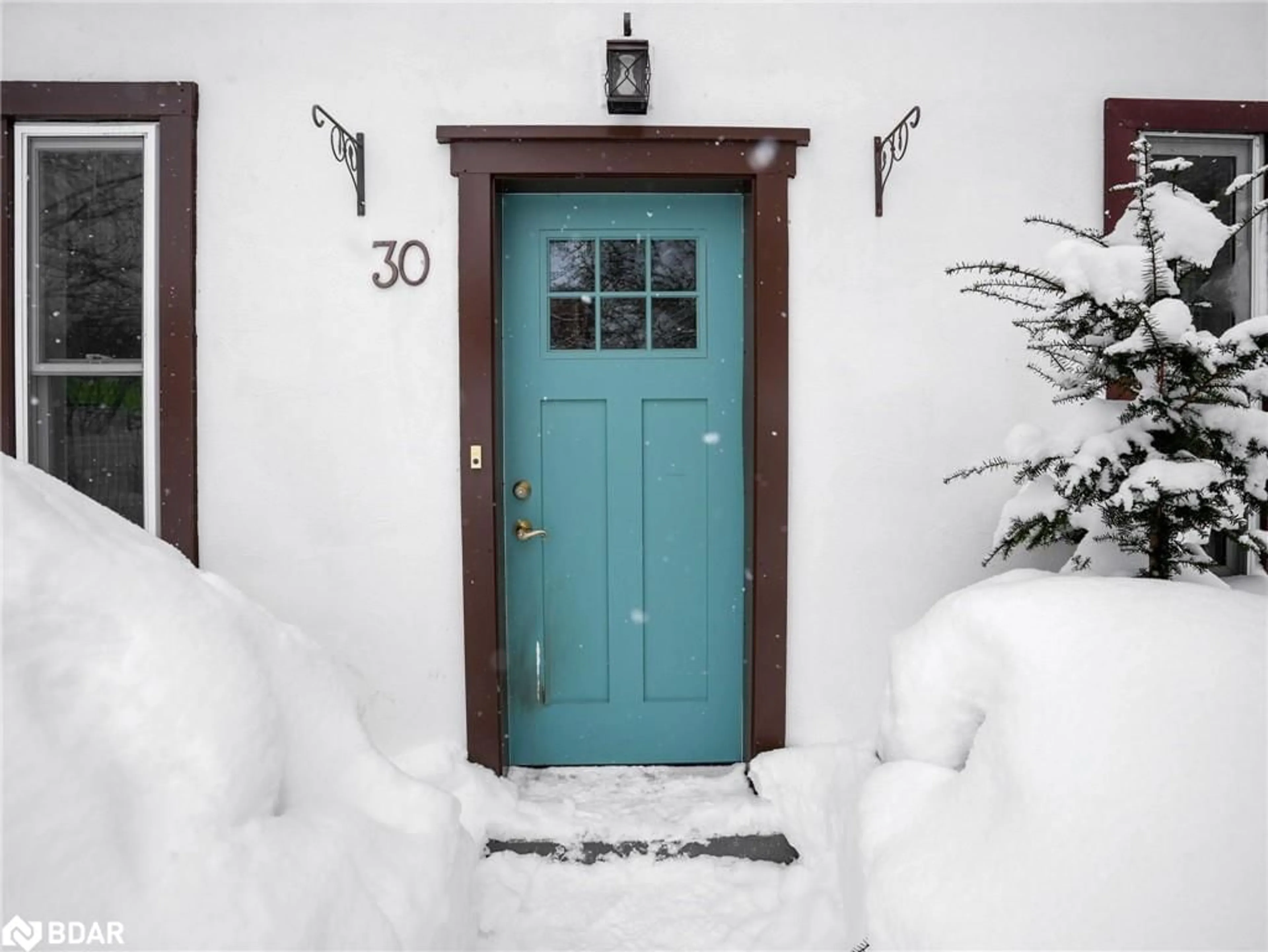 Indoor entryway for 30 Hill St, Flesherton Ontario N0C 1E0