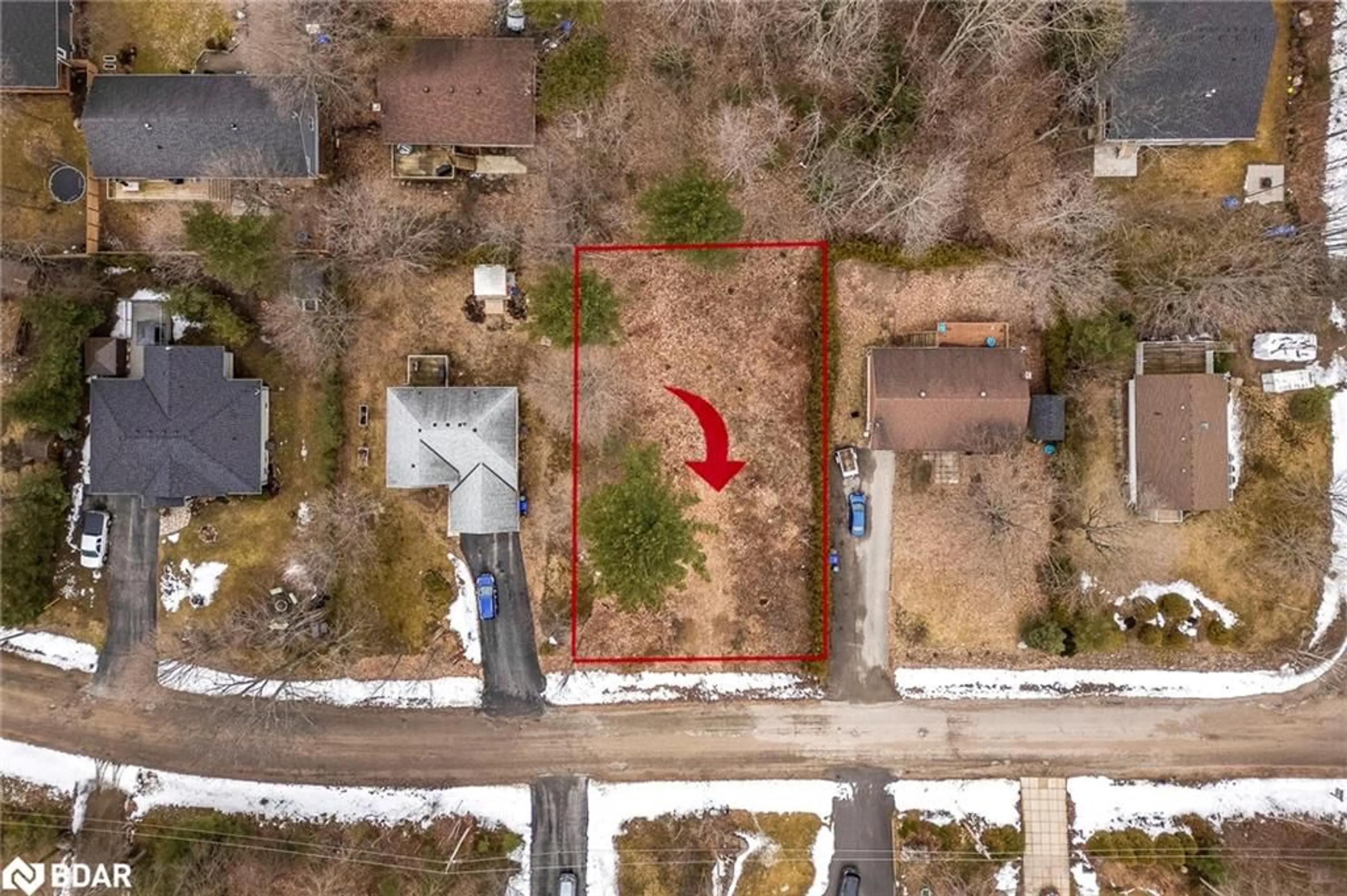 A pic from outside/outdoor area/front of a property/back of a property/a pic from drone, street for 98 Vanier Rue, Lafontaine Ontario L9M 0J2