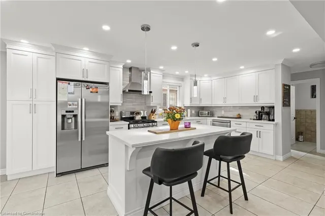 Additional property image - 21 Tuscani Dr