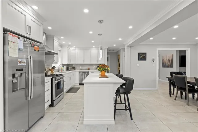Additional property image - 21 Tuscani Dr