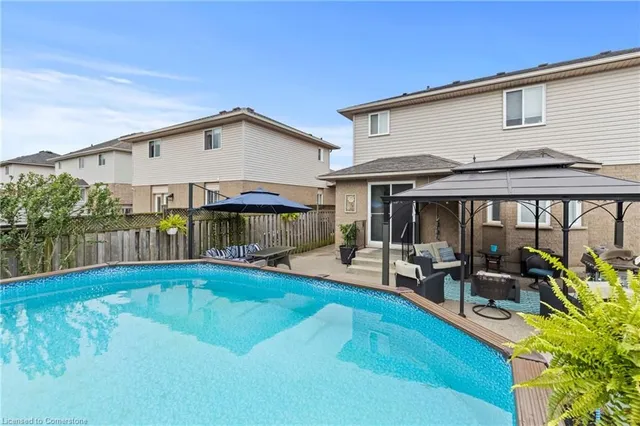 Additional property image - 21 Tuscani Dr