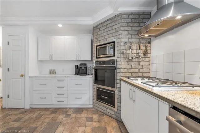 Additional property image - 365 Eleanor Pl