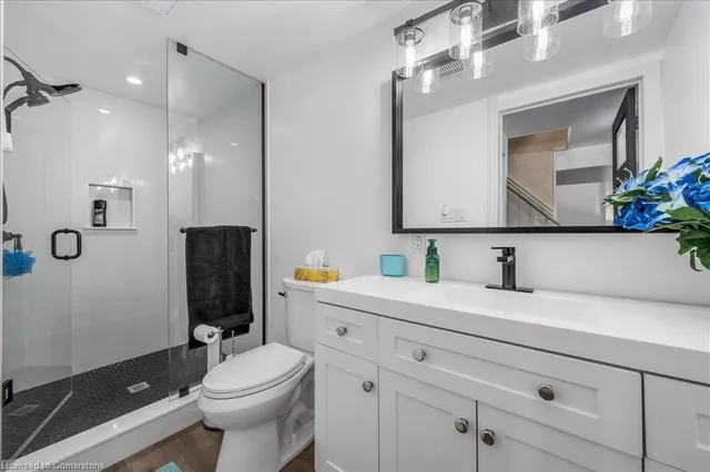 Additional property image - 365 Eleanor Pl