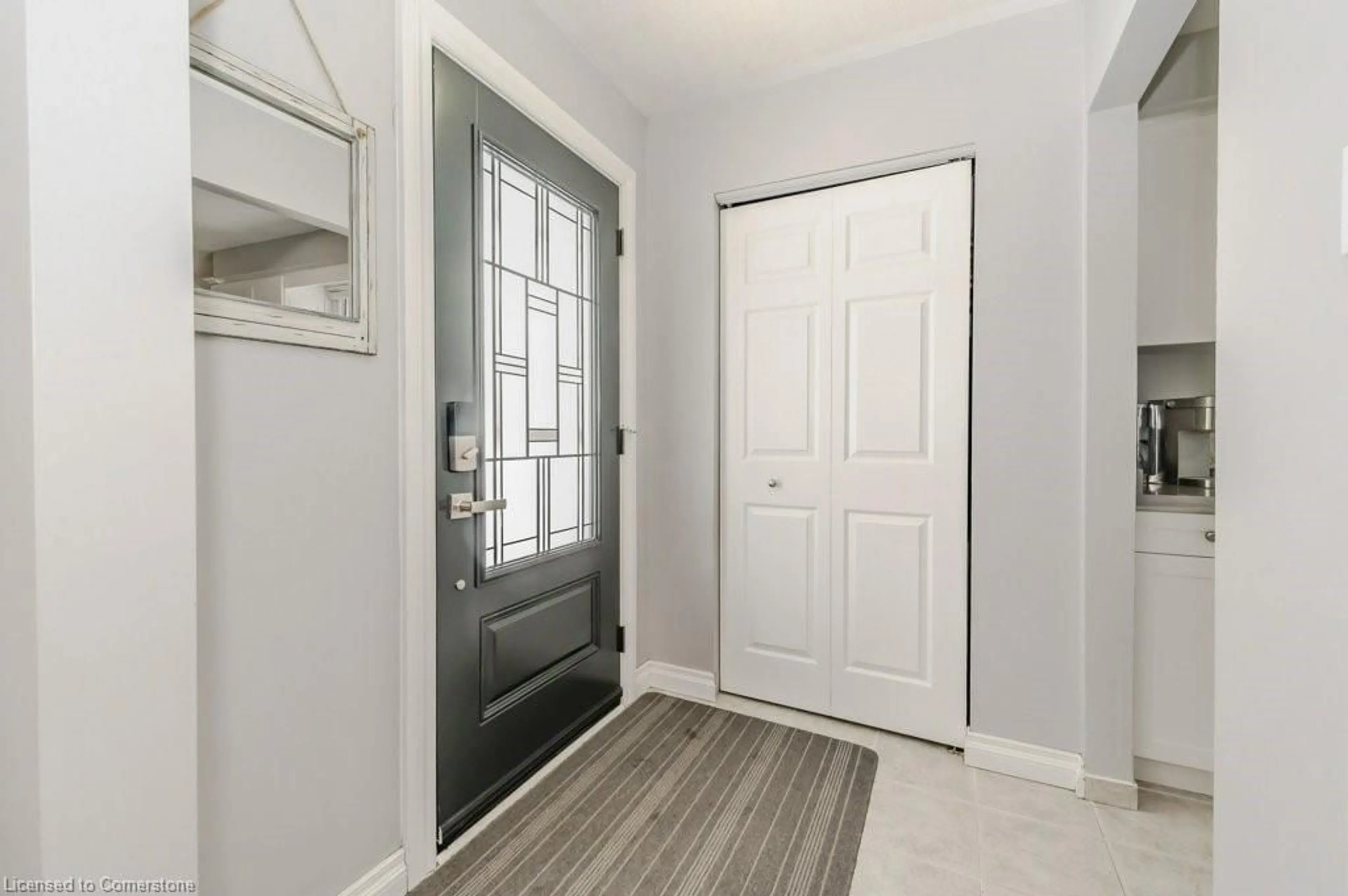 Indoor entryway for 26 Foxridge Dr, Cambridge Ontario N3C 3M8