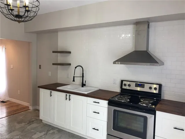 120 George St, Brantford 5