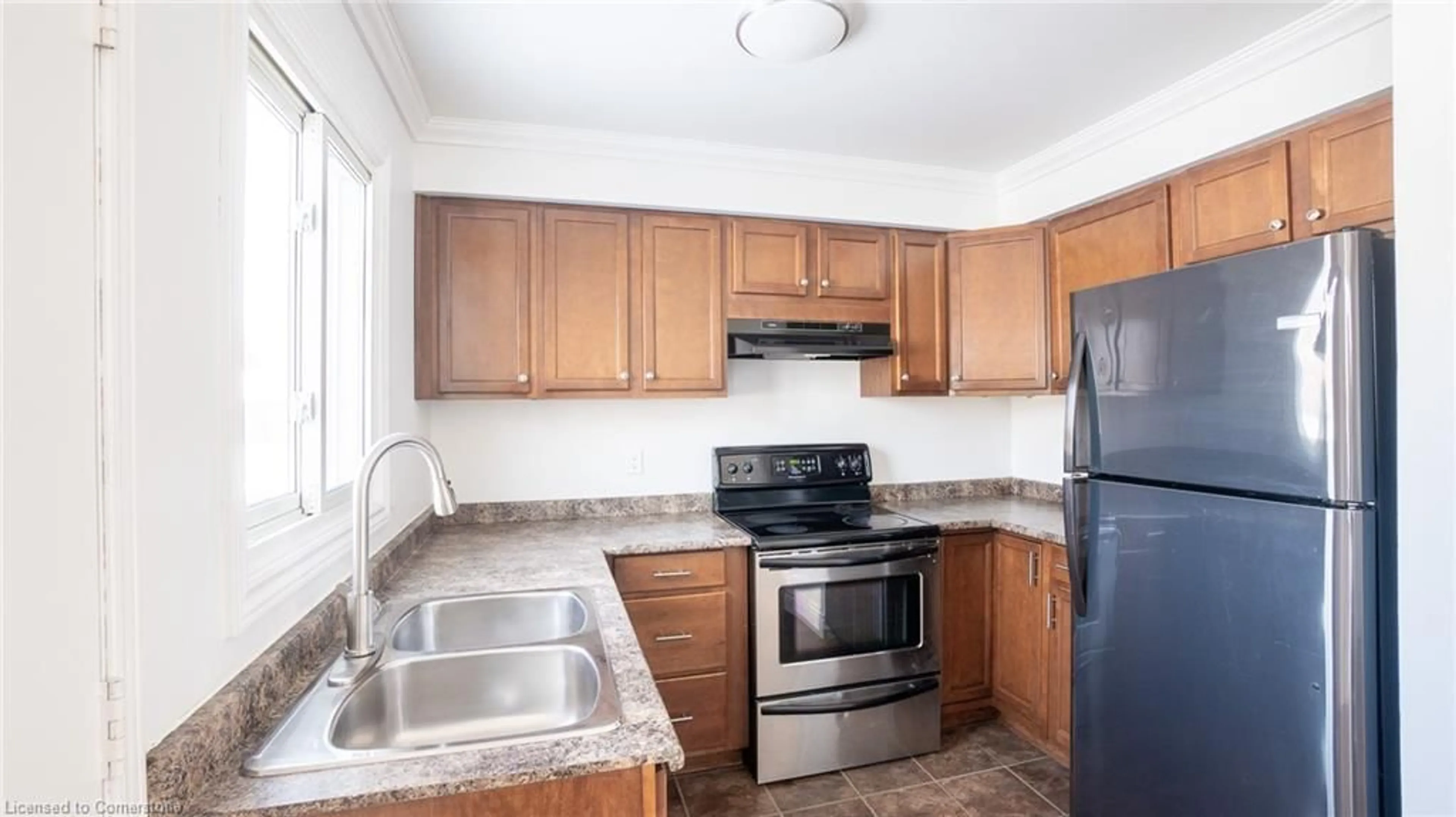 Standard kitchen, unknown for 1200 Cheapside St #23, London Ontario N5Y 5J6